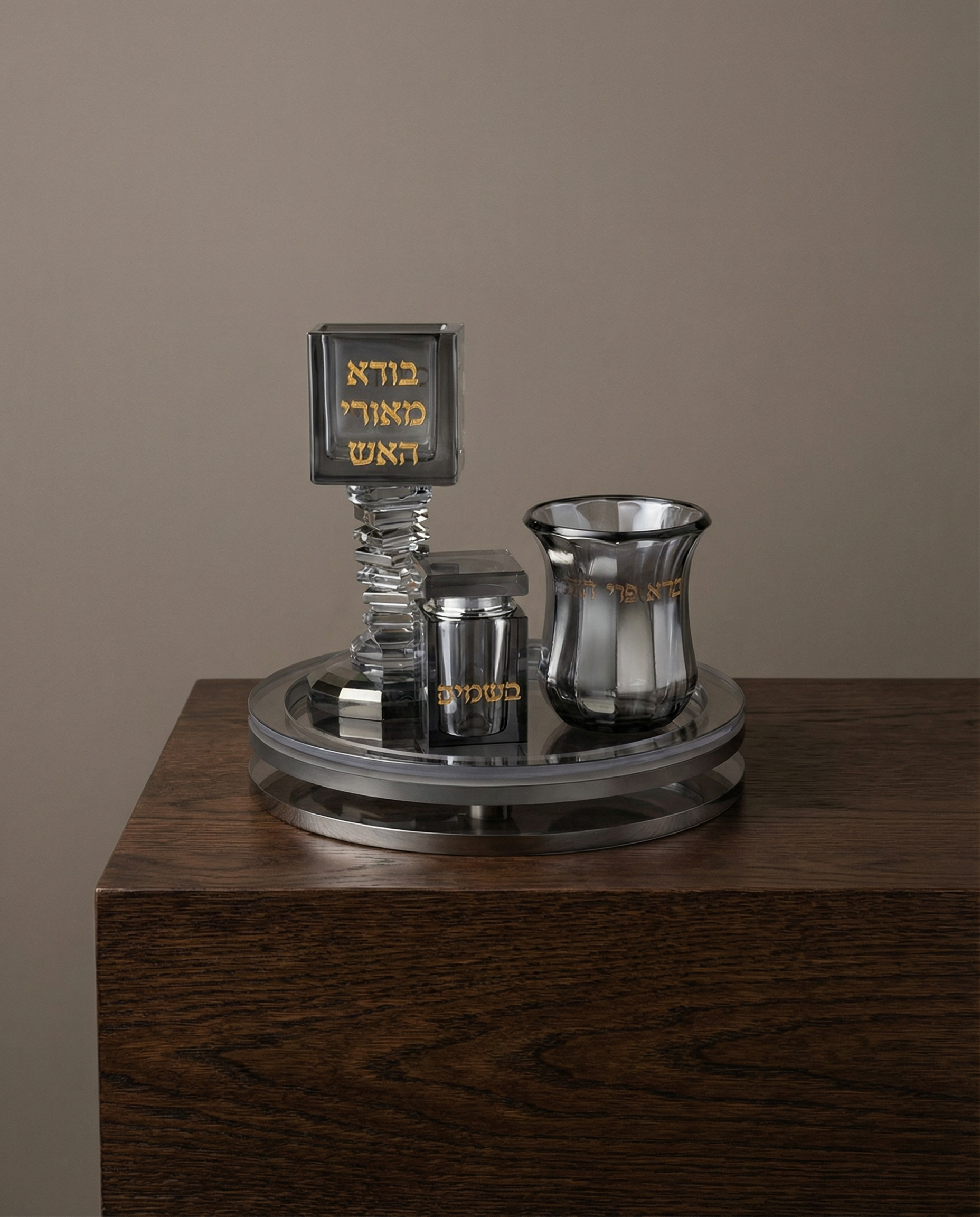 סט הבדלה מהודר מגש מסתובב קריסטל שחור 360₪